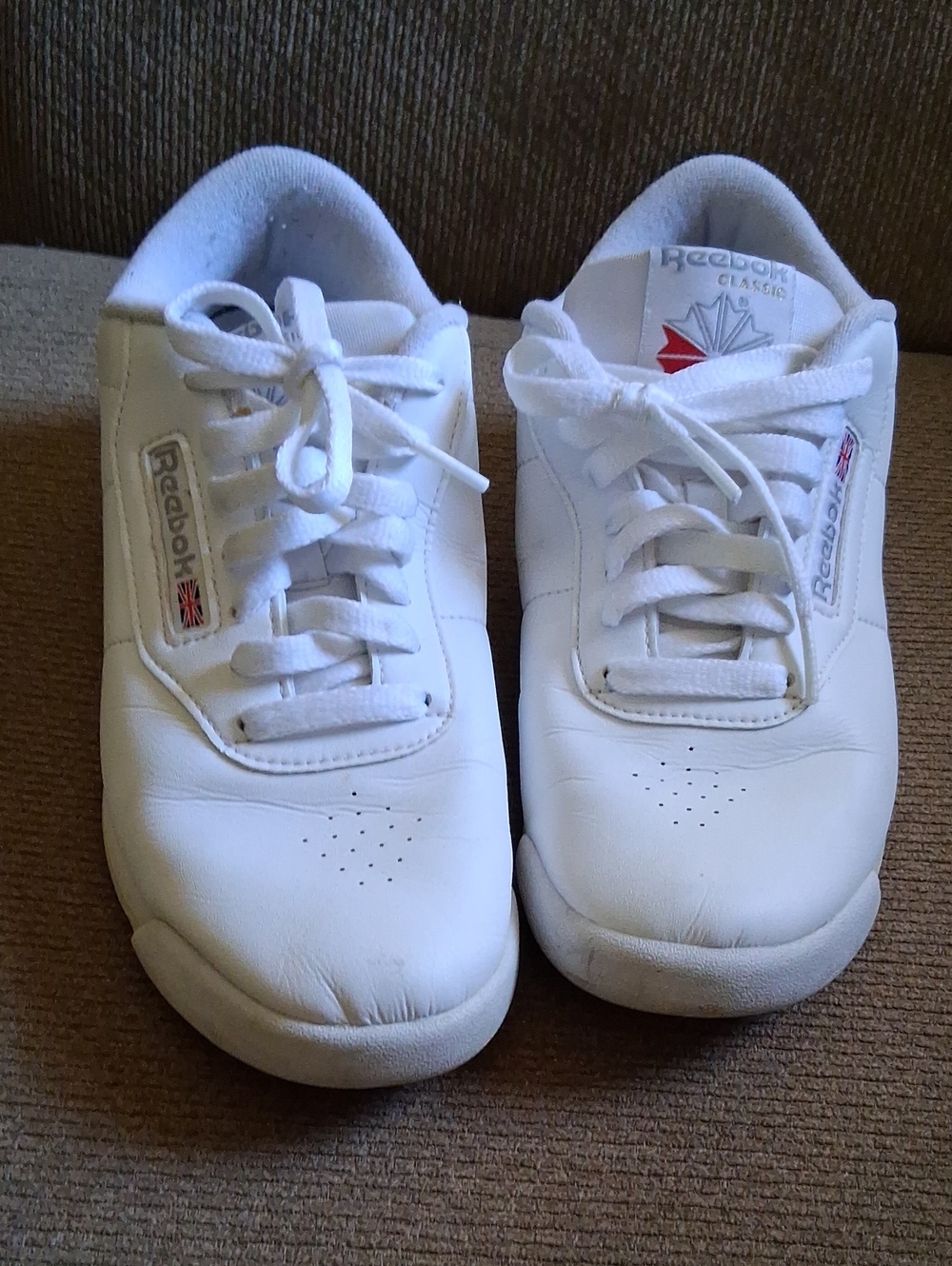 Reebok  White Low-Top Leather Sneakers